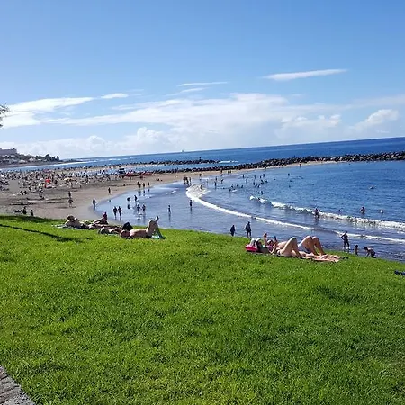 Апартаменти Bamboli Holidays *