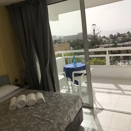 Bamboli Holidays 플라야데라스아메리카스