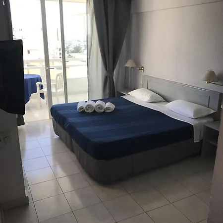 Bamboli Holidays 플라야데라스아메리카스